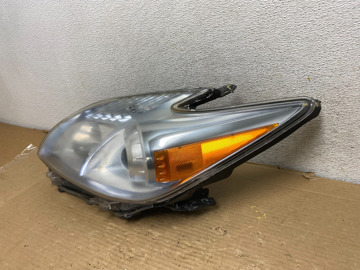 2010 - 2011 Toyota Prius Left Driver LH Blue Halogen Headlight DEPO AG9278 DW2
