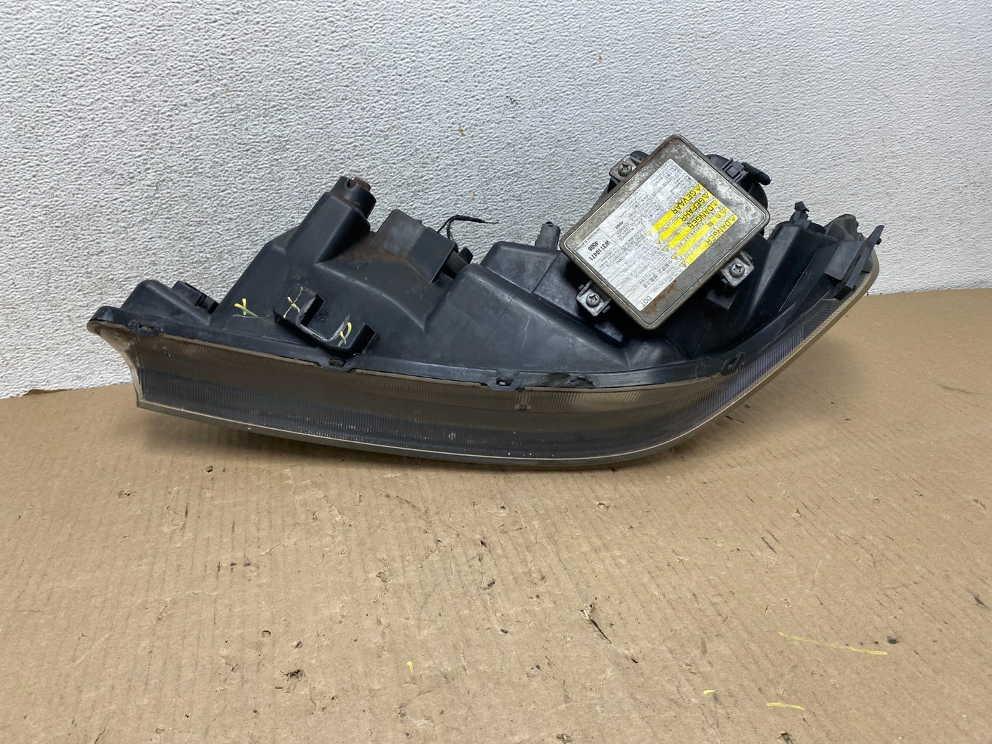 2004 to 2006 Acura TSX Right Passenger RH Side Xenon HID Headlight AG8017 DW7