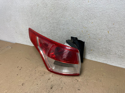 2013 to 2016 Ford Escape Left Driver LH Side Tail Light AH5985 LK2