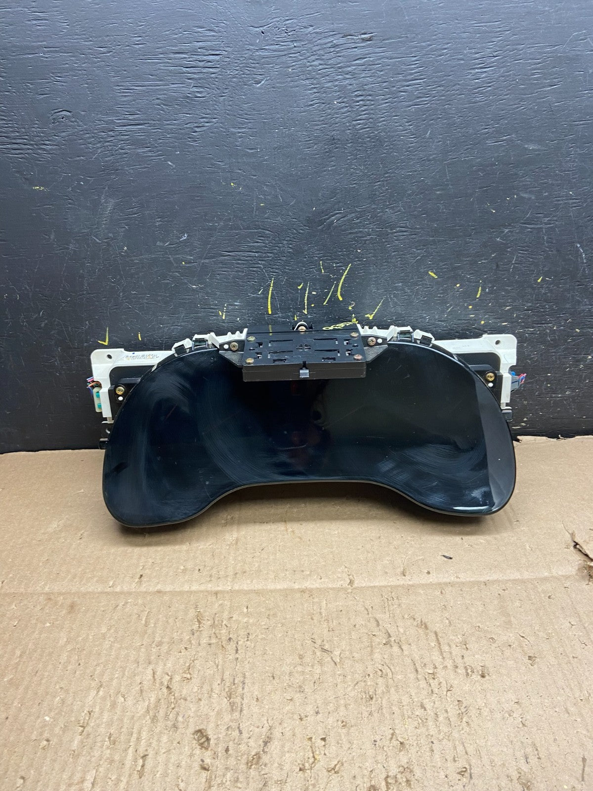 2001 to 2005 Cadillac Deville Instrument Speedometer Cluster Gauge y5530  DG0