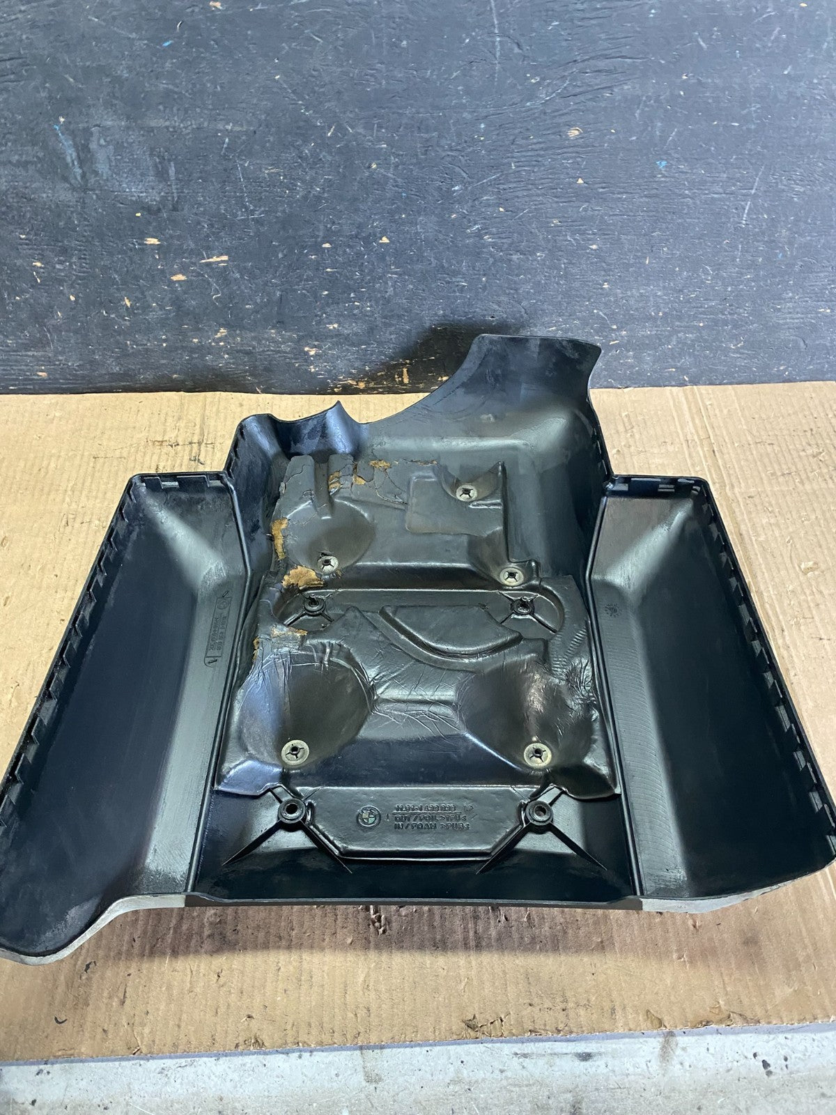 2003 BMW X5 V8 Engine Motor Top Cover Trim Q0317 DG4