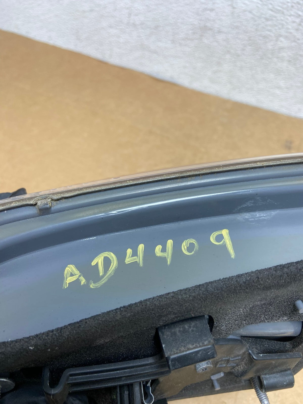2007 to 2012 GMC Acadia Right Passenger Rh Hatch Tail Light Inner AD4409 LK6