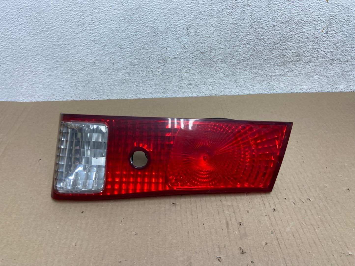 2000-2001 Toyota Camry Tail Light Right Passenger Rh Side Inner AE9470 LK0