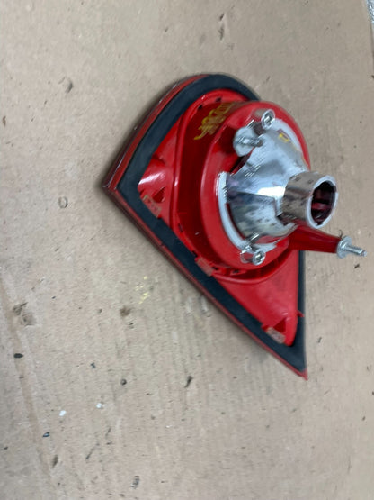 2006-2009 Volkswagen Golf Left Driver Lh Side Tail Light Inner Trunk AA9978 LK3