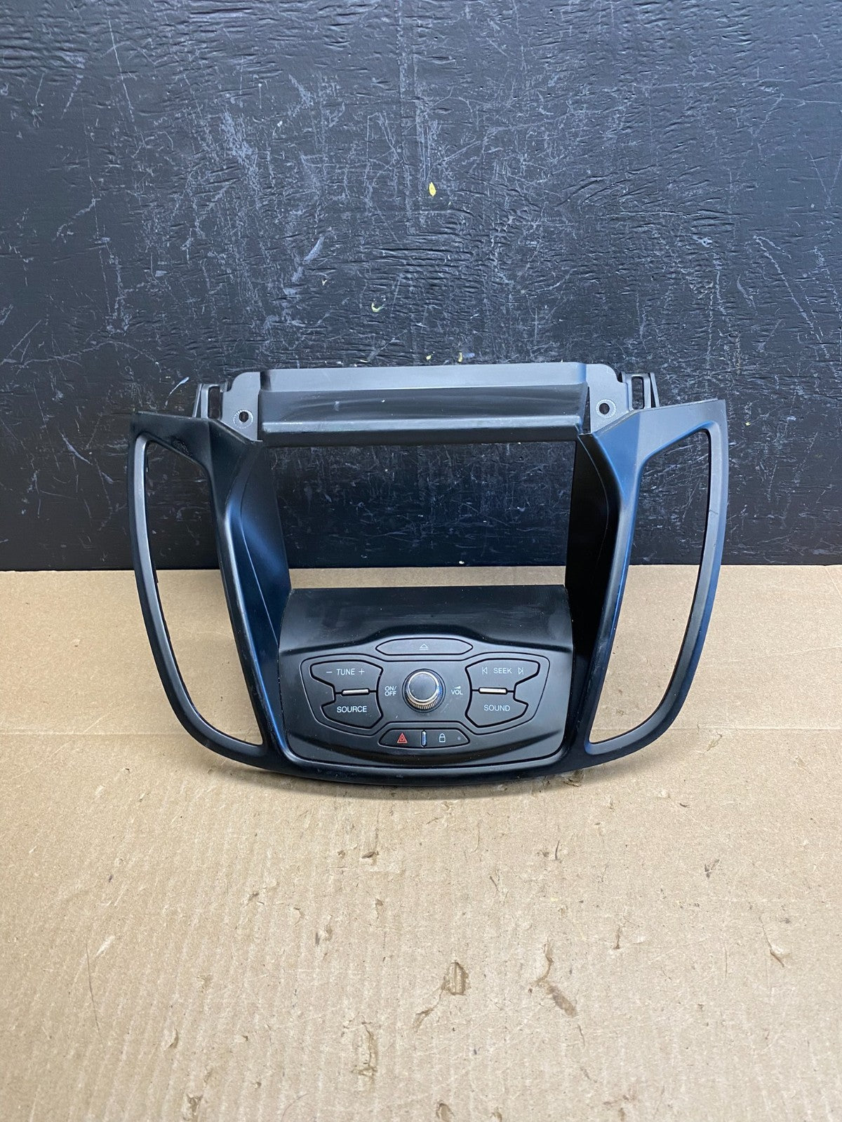 2013 2014 2015 2016 Ford Escape Dash Radio Control Panel Bezel ac6452 DG0