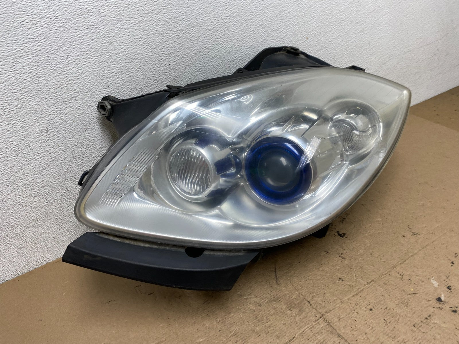 2008-2012 Buick Enclave Left Driver Headlight Xenon Hid One Ballast AF5111 DW2