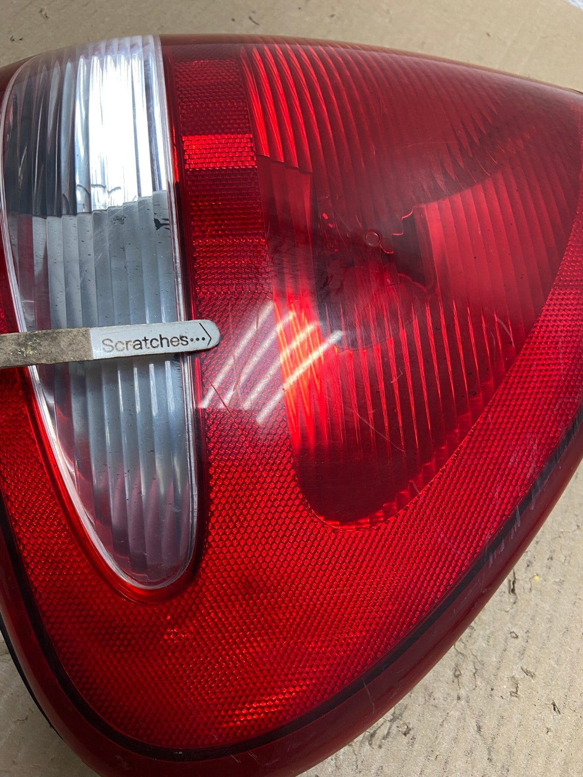 2004 to 2007 Dodge Grand Caravan Left Driver Lh Tail Light AE9842 LK3