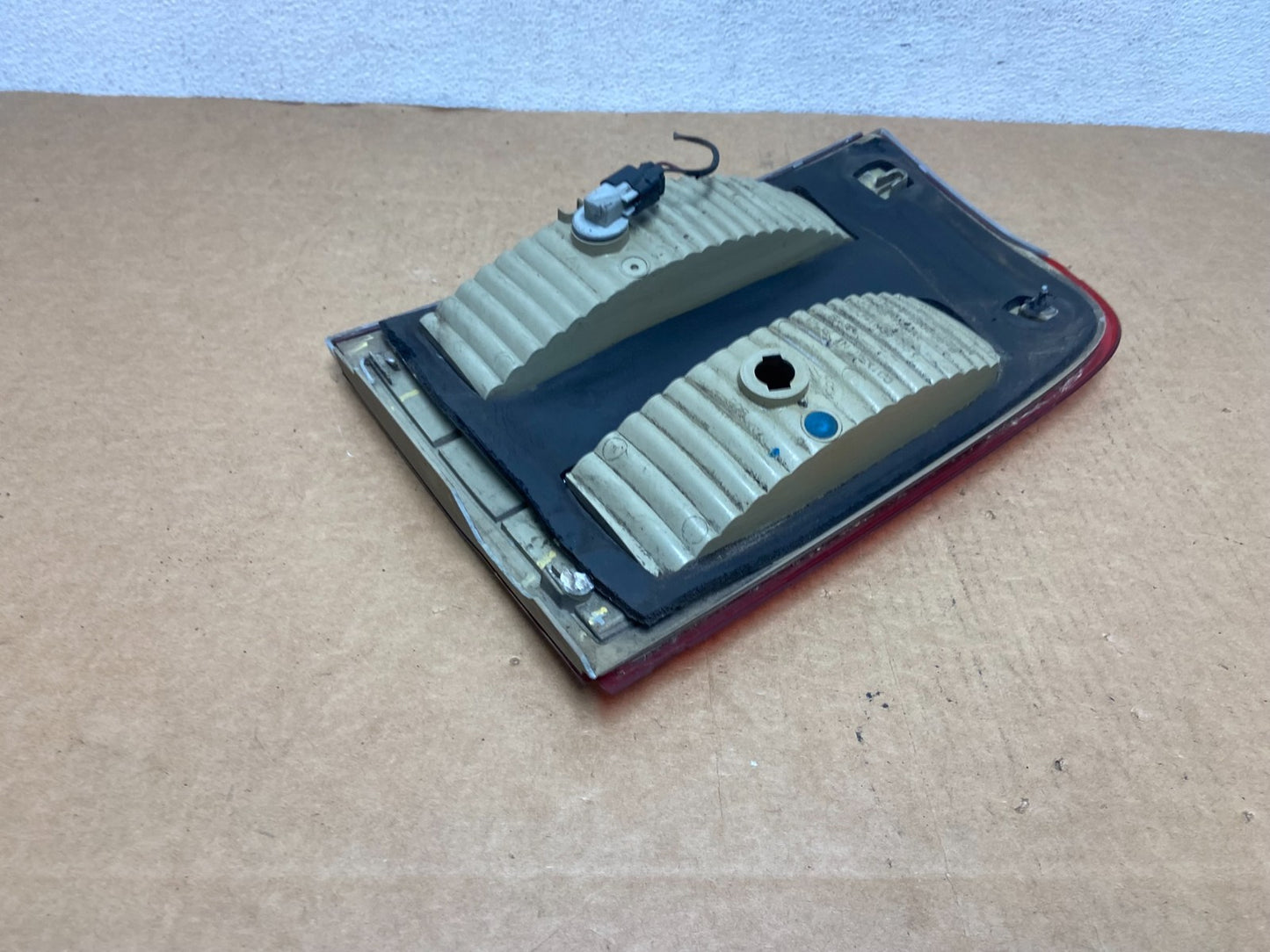 2007 to 2014 Lincoln Navigator Left Driver LH Side Tail Light Inner AD4574 DW9