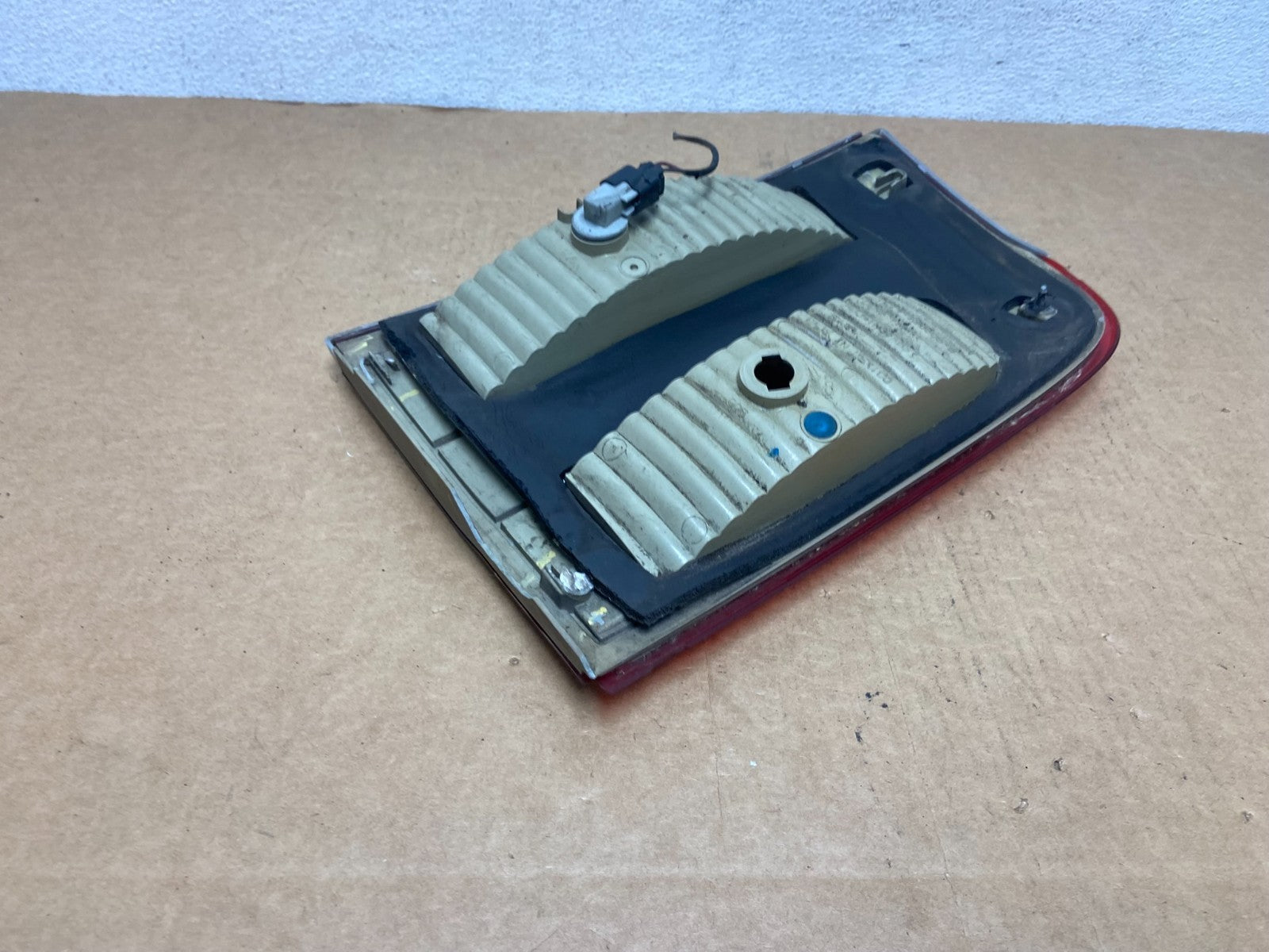 2007 to 2014 Lincoln Navigator Left Driver LH Side Tail Light Inner AD4574 DW9