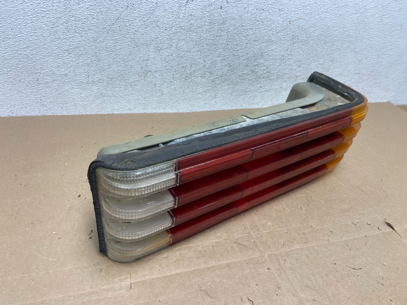 1973 to 1980 Mercedes W116 S-Class Right Passenger RH Side Tail Light ae5039 DG2
