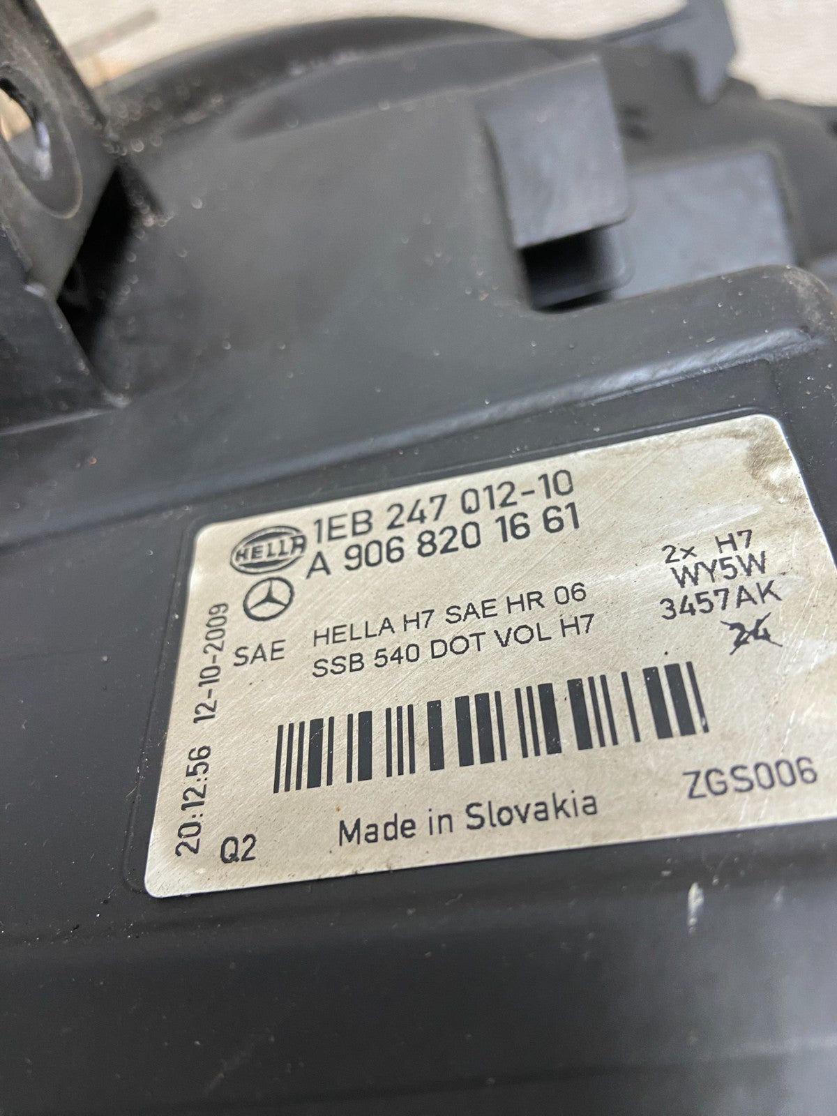 2007 to 2013 Mercedes Sprinter Headlight Right Passenger Halogen Oem Z6110 DW12