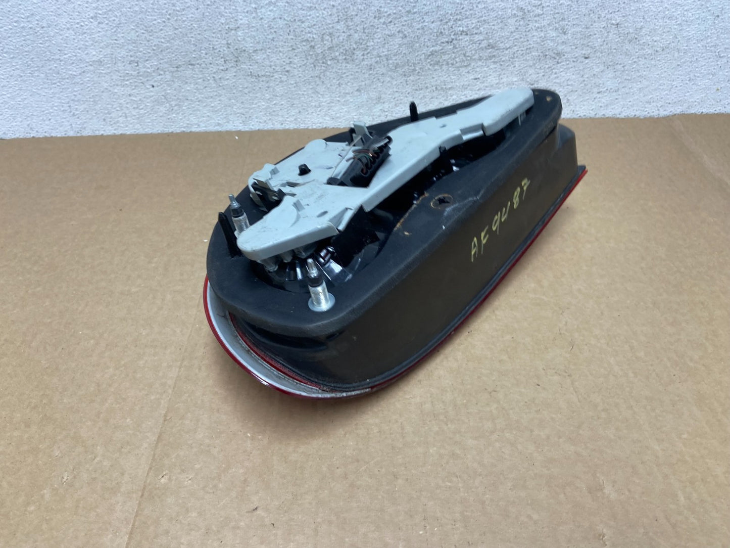 2005 to 2008 Jaguar S-Type Right Passenger RH Side Tail Light AF9487 DW6