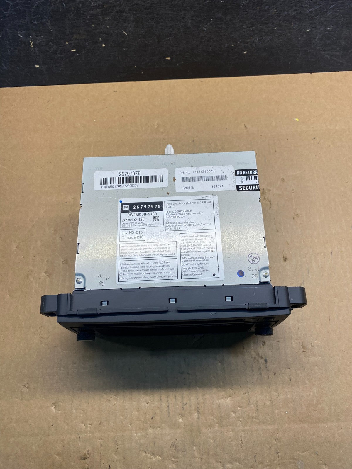 2007 to 2014 Chevrolet GMC Cadillac Radio Navigation Screen Display AG7404 DG3