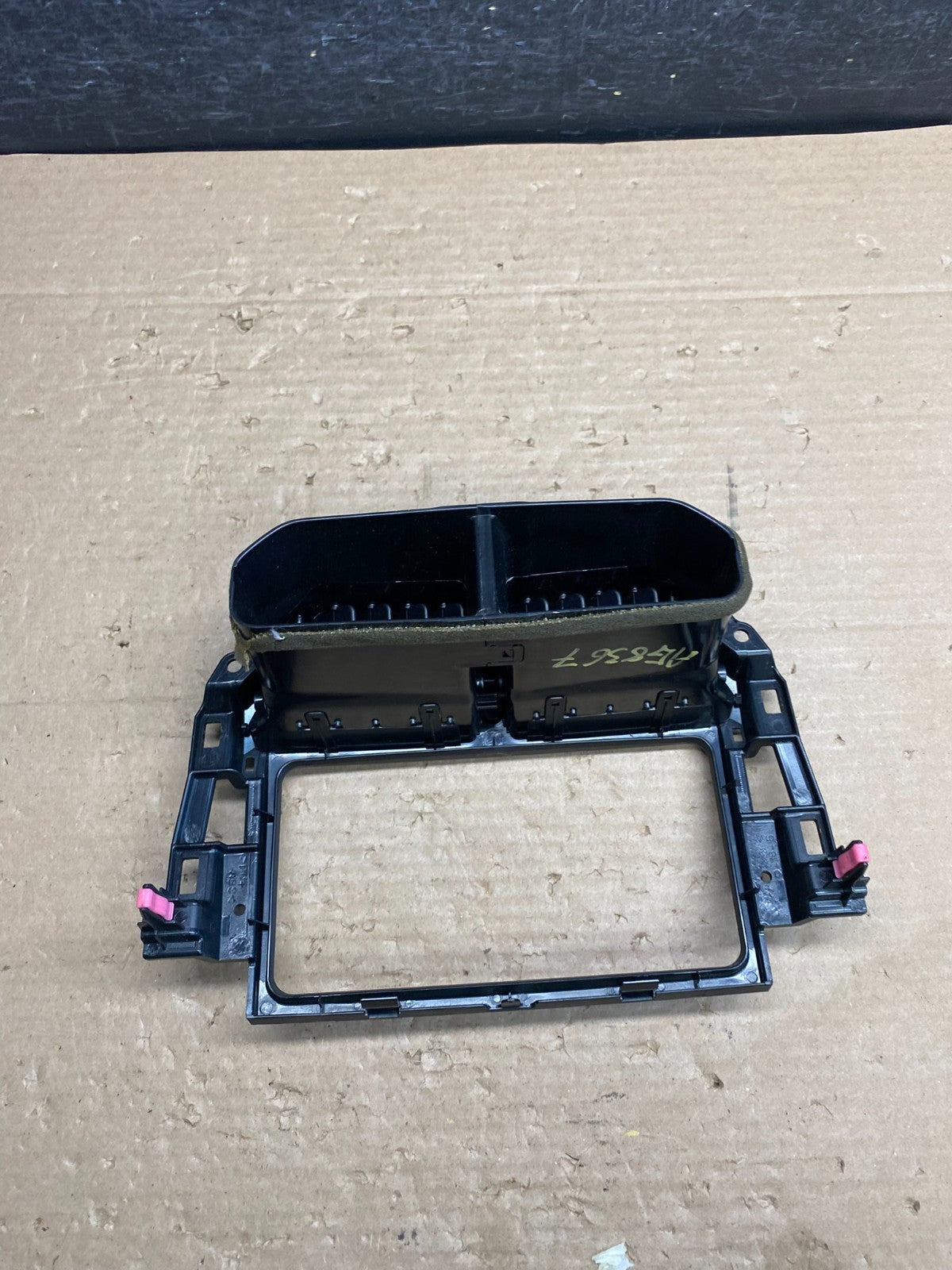 2004 to 2005 Toyota Rav4 Center Console Dash Radio Bezel Air Vent Trim ag8367 DG3