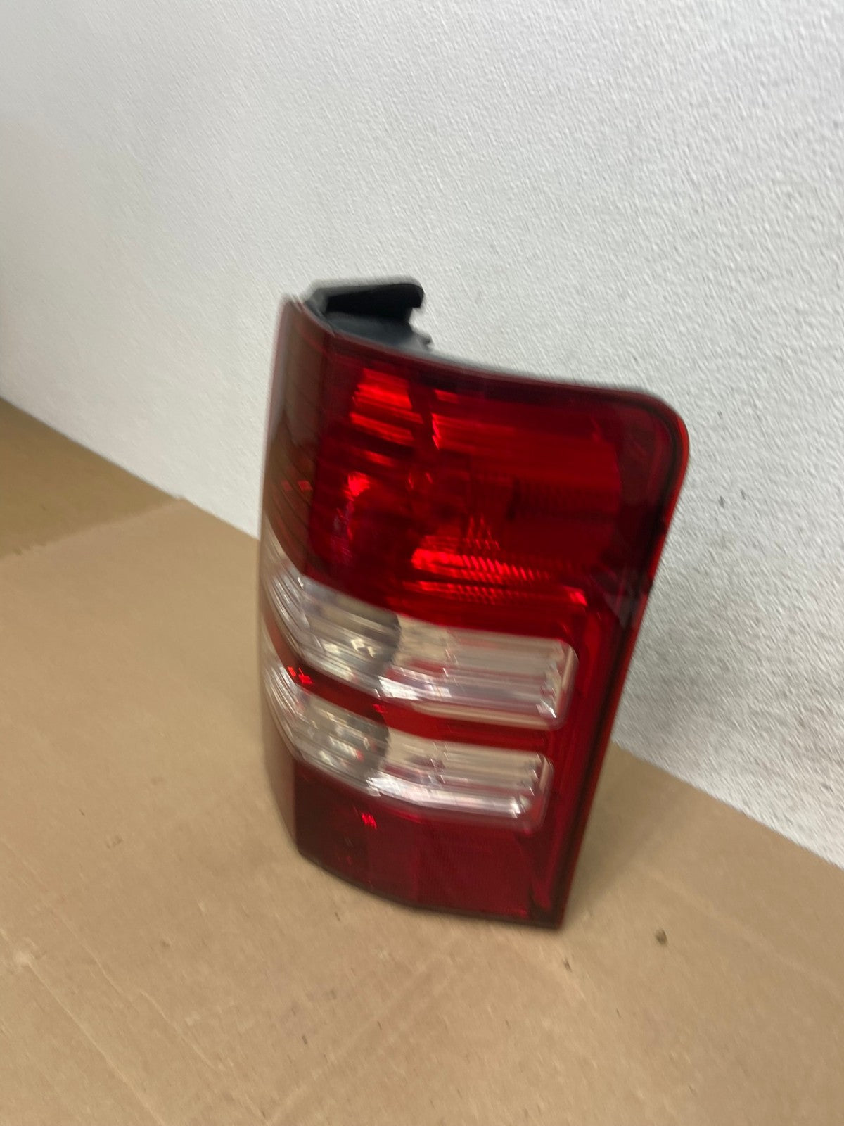 2008 to 2012 Jeep Liberty Right Passenger RH Side Tail Light AE4968 LK1