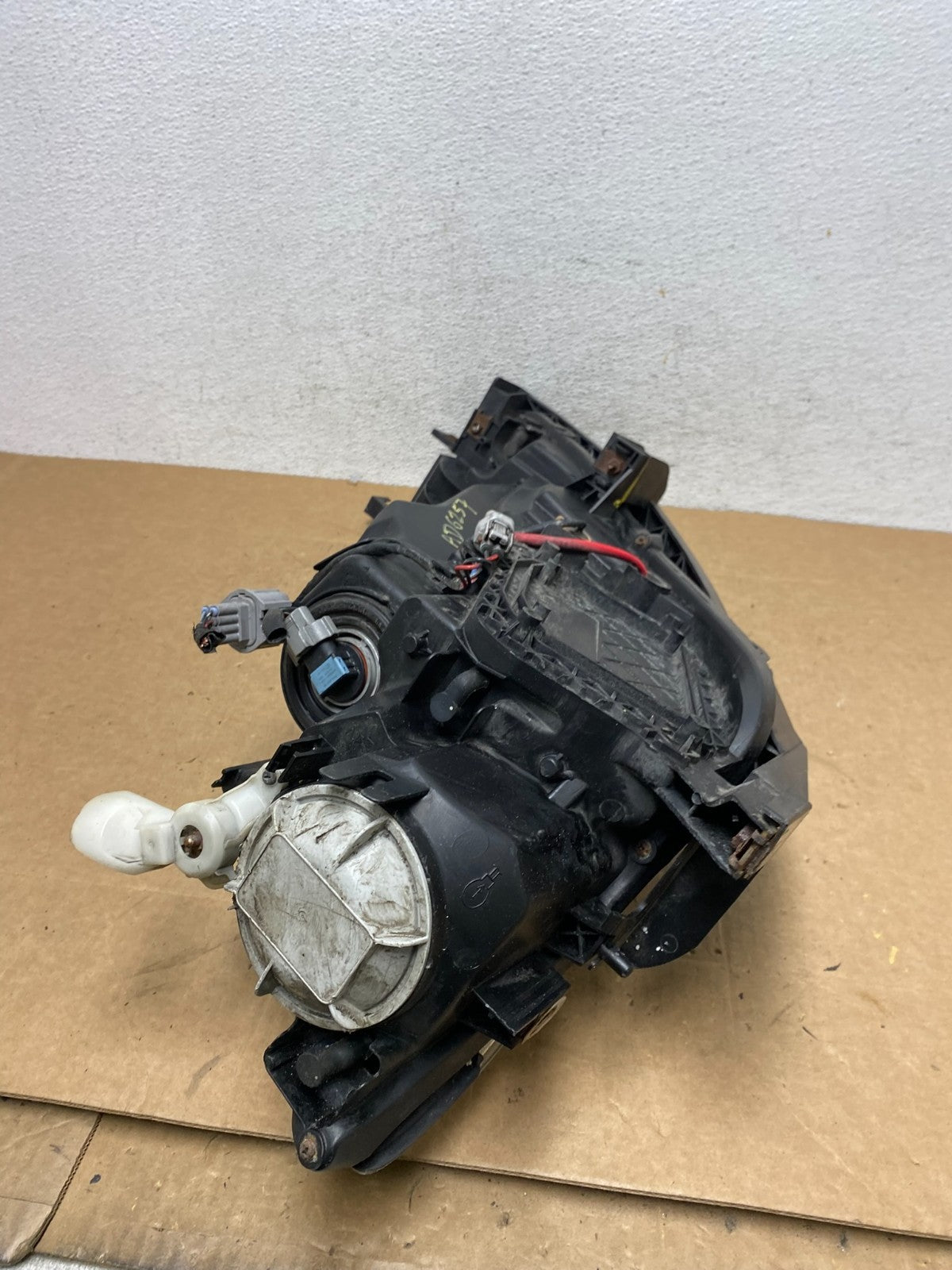 2009 - 2010 Mazda 6 Left Driver LH Side Halogen Headlight AD6257 DW8
