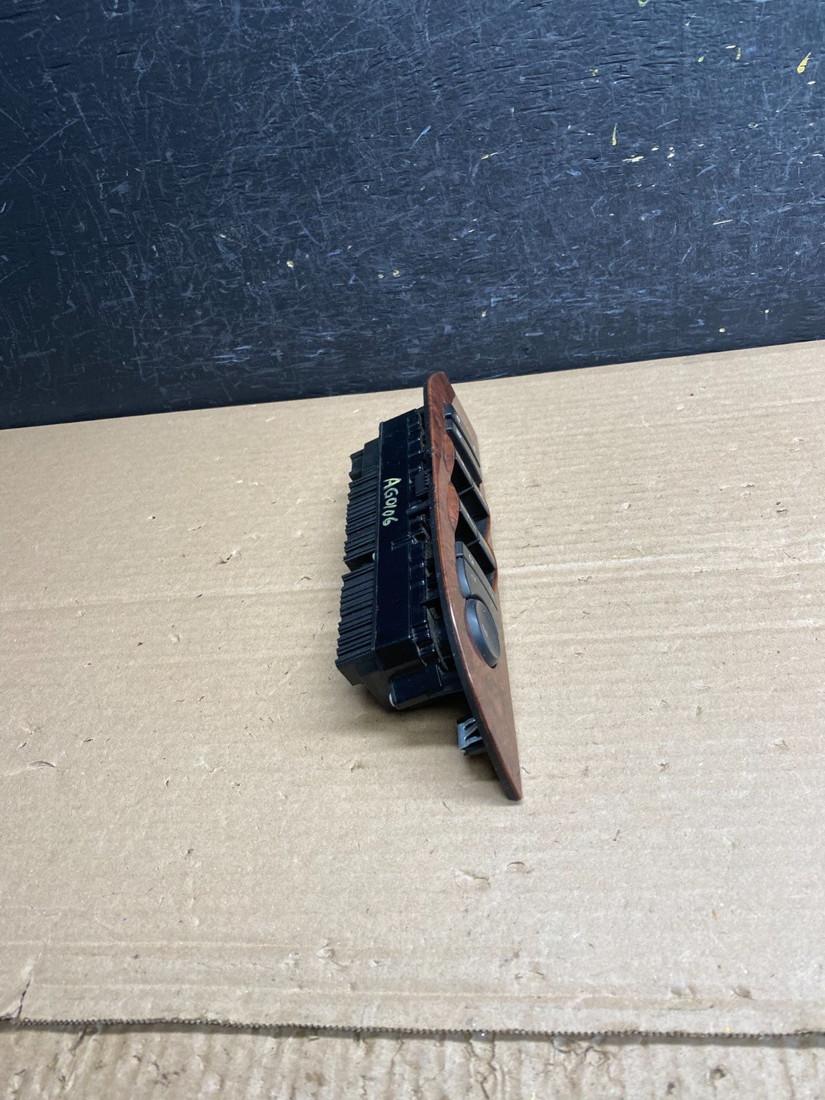 2007-2013 Chevy Suburban Tahoe Yukon Front Left Driver Window Switch AG0106 DG2