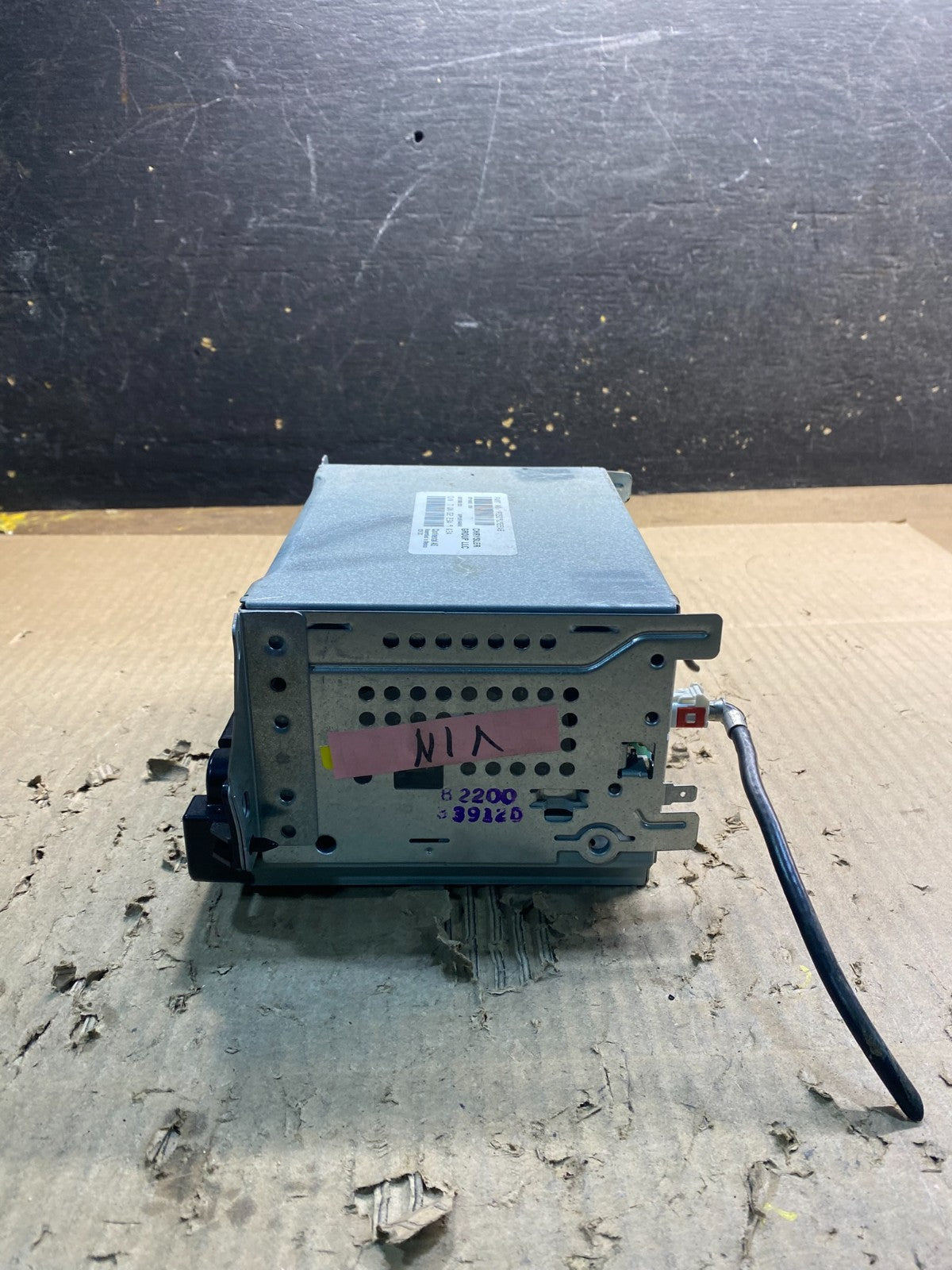 2013 to 2014 Dodge Charger Am Fm Cd Player Radio Receiver Z5393  DG1