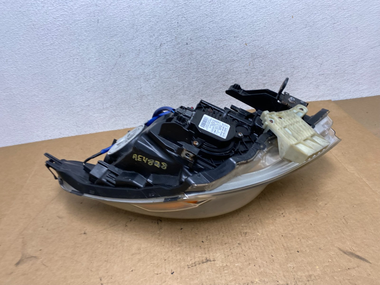 Sedan 4Door 2010 to 2013 Infiniti G37 Left Driver Headlight Xenon AE4828 DW7