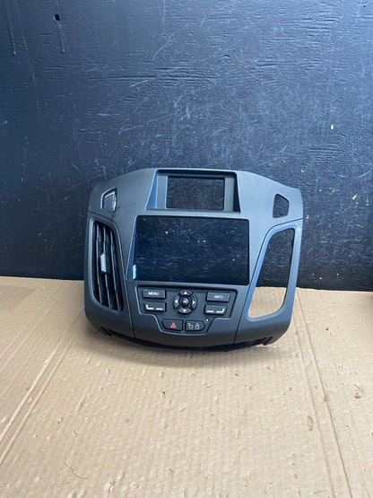 2012 to 2014 Ford Focus METRA 99-5827B / S-DIN D-DIN Car Radio Dash Kit AF62540