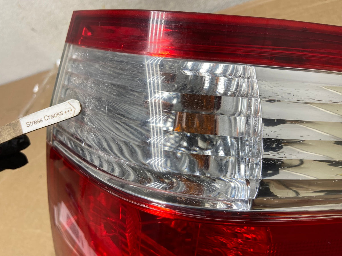 2005 2006 2007 Honda Odyssey Right Passenger RH Side Tail Light AH8476 LK3