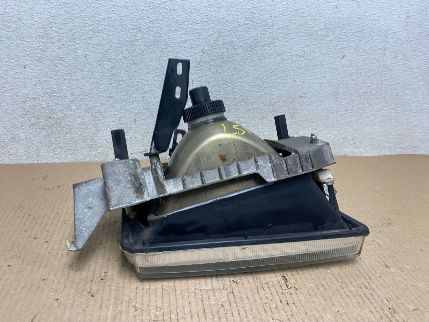 1991 to 1995 Alfa Romeo 164 Carello Left Driver LH Halogen Headlight L5198 DG7