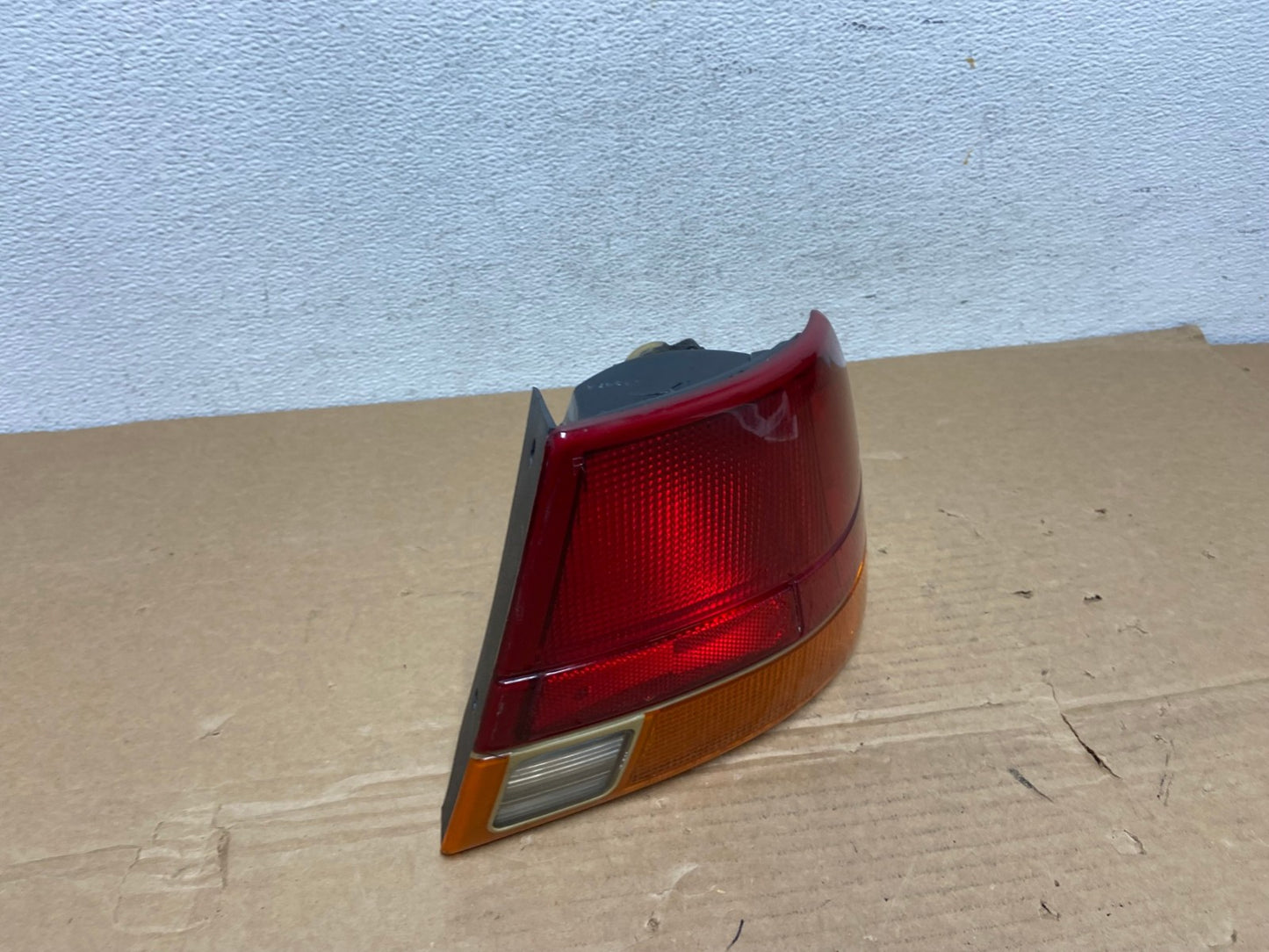 1997-1999 Saturn SL SL1 Sedan Right Passenger RH Side Tail Light AD3863 LK2