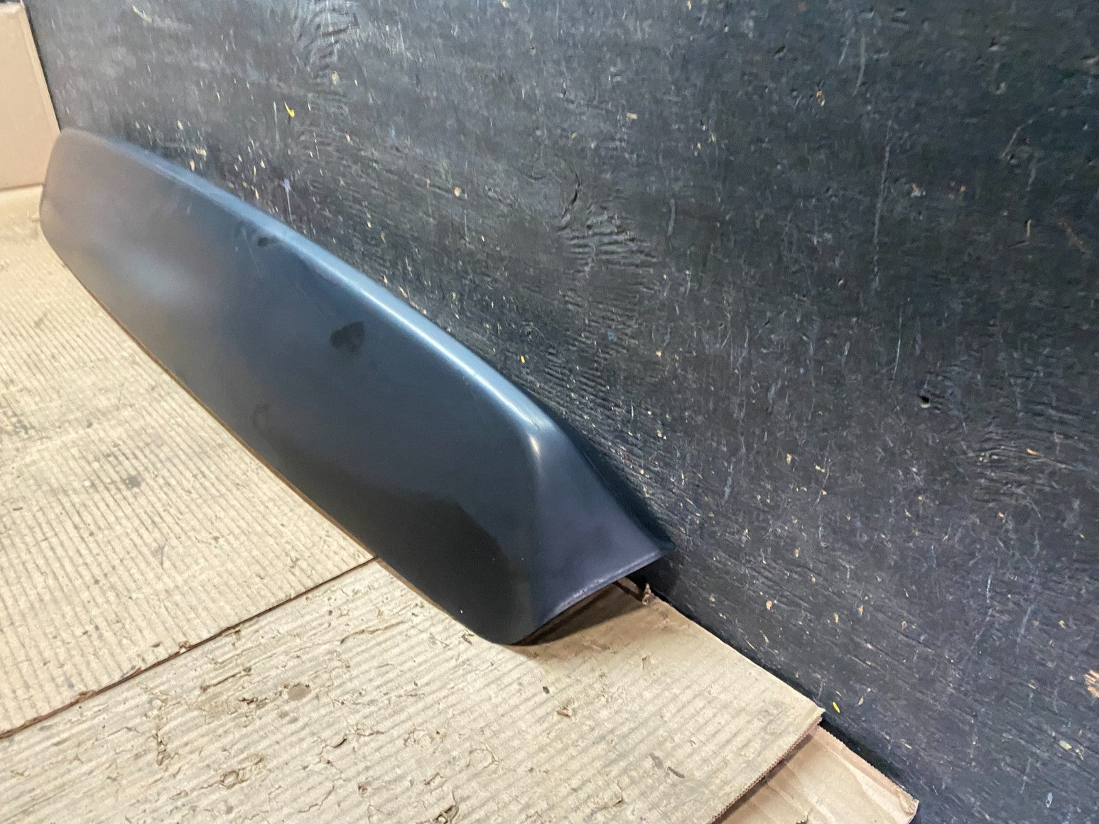 1999 to 2004 Honda Odyssey Rear Trunk Spoiler Gate Oem V9591 DG1