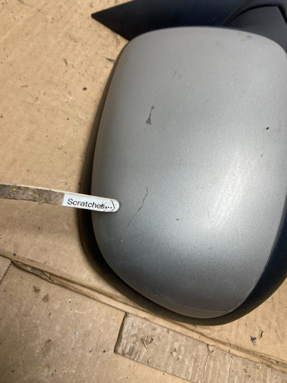 2003-2006 Chevrolet Tahoe Suburban Right Passenger Turn Door Mirror ac7823 DG4