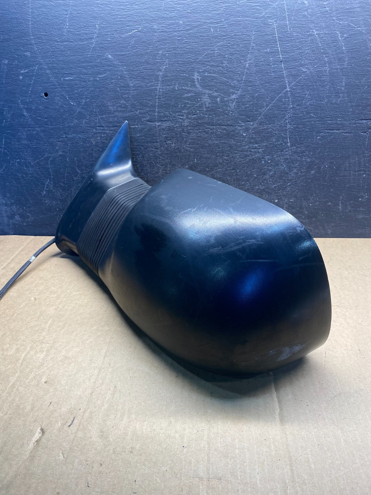 2003 to 2007 Chevy Silverado Driver Left Side View Turn Signal Mirror AG7113 DW2