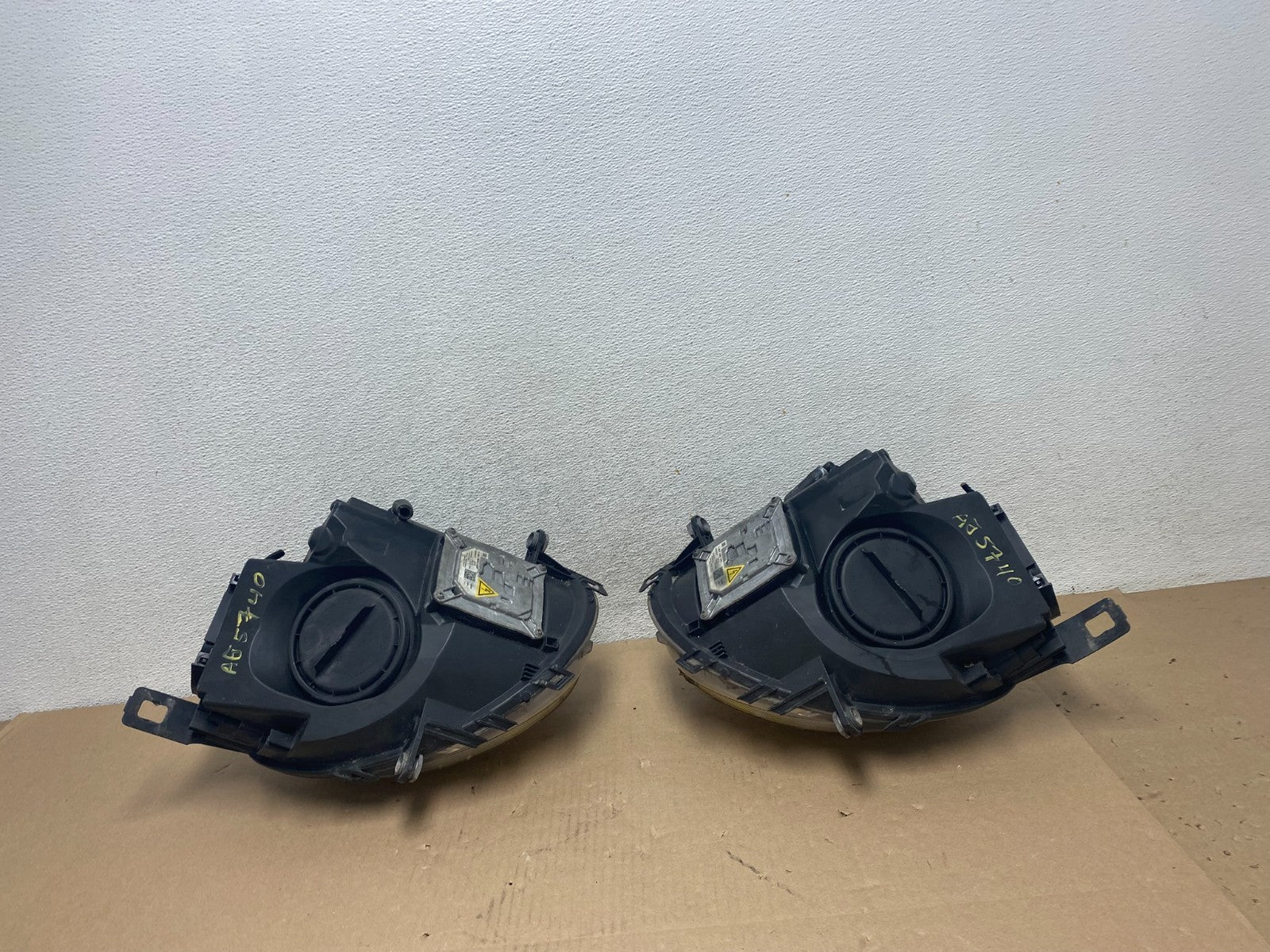 2007 to 2013 Mini Cooper Left+Right Side Headlights Xenon HID AG5740 DW9