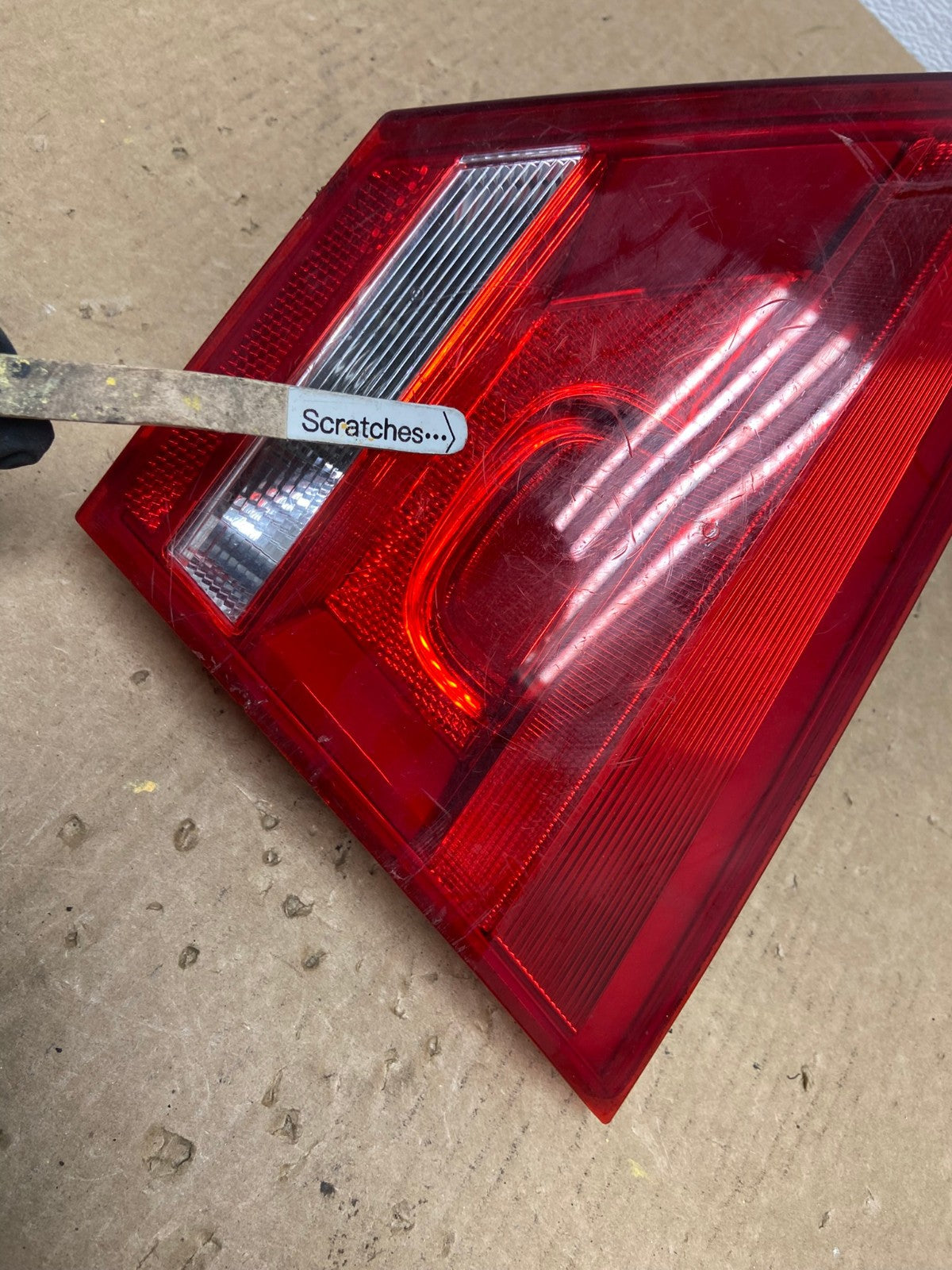 2012 to 2015 Volkswagen Passat Right Passenger Tail light inner Oem AC1284 LK3