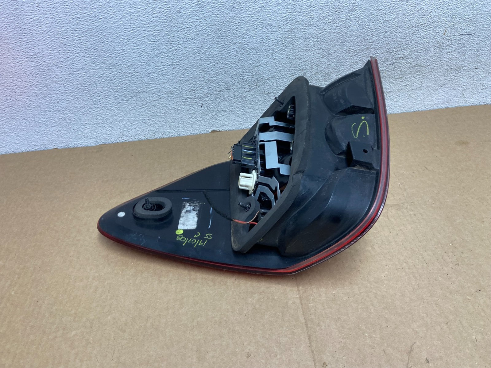 2009 to 2011 Mercedes ML350 ML-Class Left Driver Side LH Tail Light AF9524 DW4