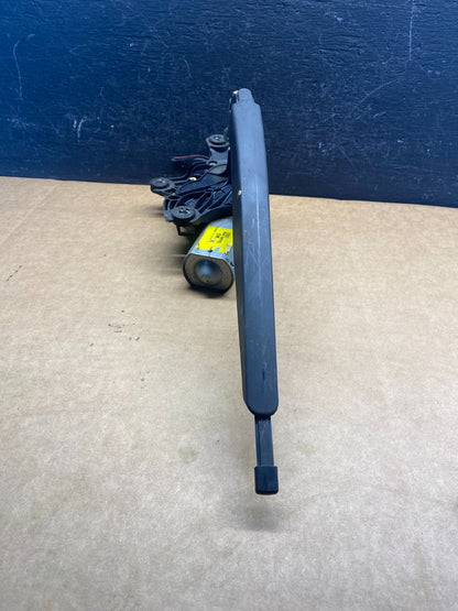 2011 to 2019 Ford Explorer Rear Windshield Wiper Motor AD7456 DG2