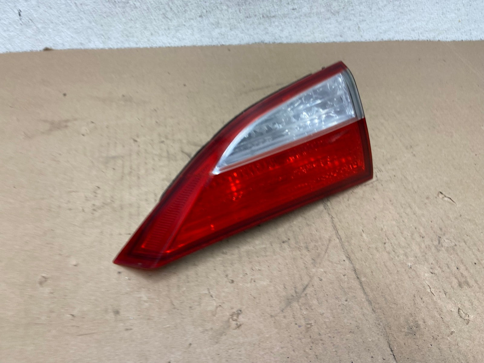 2011 2012 2013 Hyundai Elantra Inner Tail Light Left Driver LH AG4684 LK2
