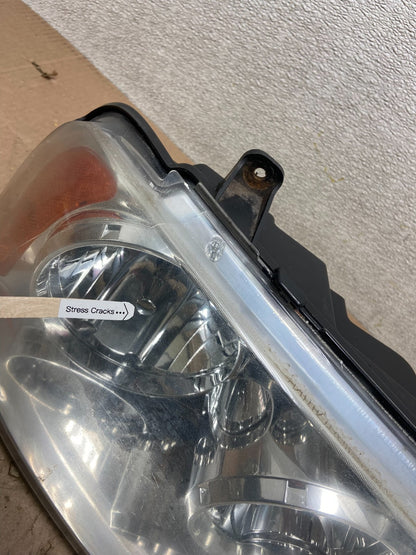 2003 - 2006 Lincoln Navigator Right RH Side Headlight Halogen Y2939 DW4