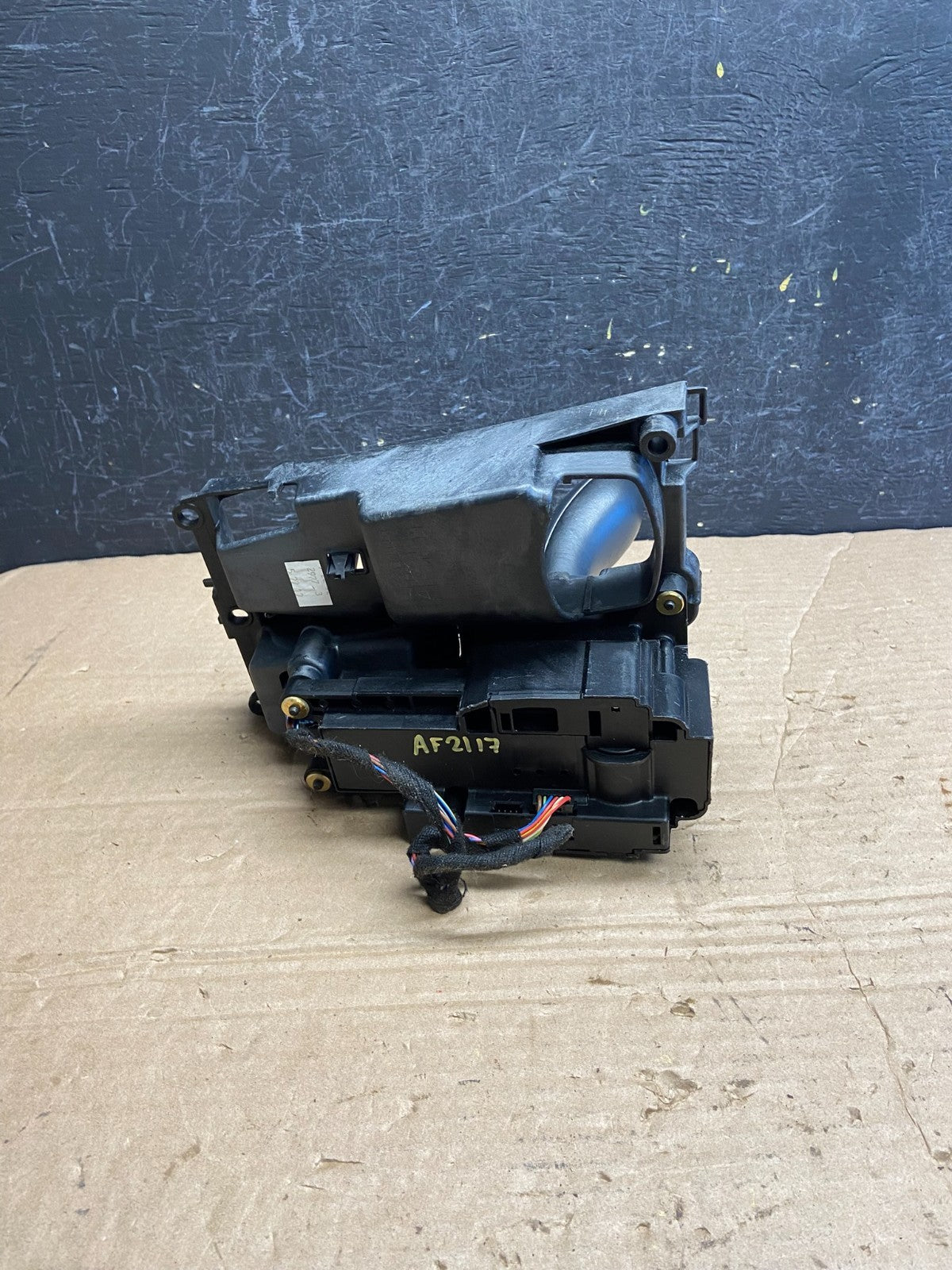 2007 to 2013 BMW X5 E70 Shift Shifter Selector Gear W/ Bezel AF2117 DG4