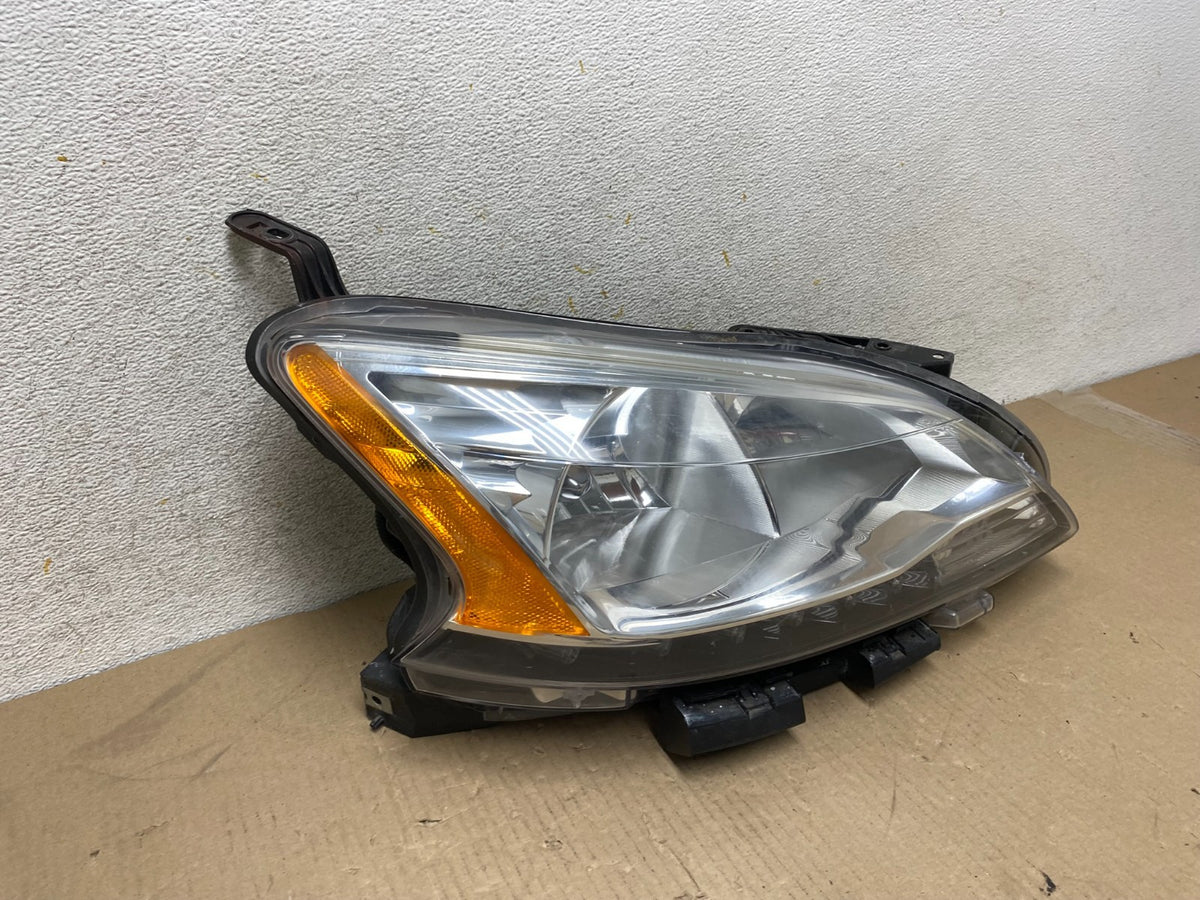 2013 - 2015 Nissan Sentra W/LED Halogen Right Passenger Headlight AH6791 DW1