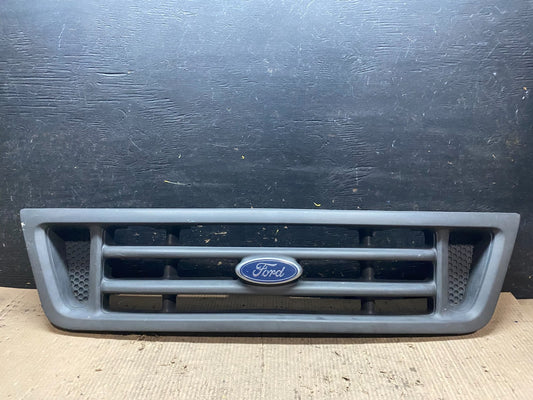 2003 to 2007 Ford Econoline E150 E250 E350 Front Grille Grille V6741 DG0