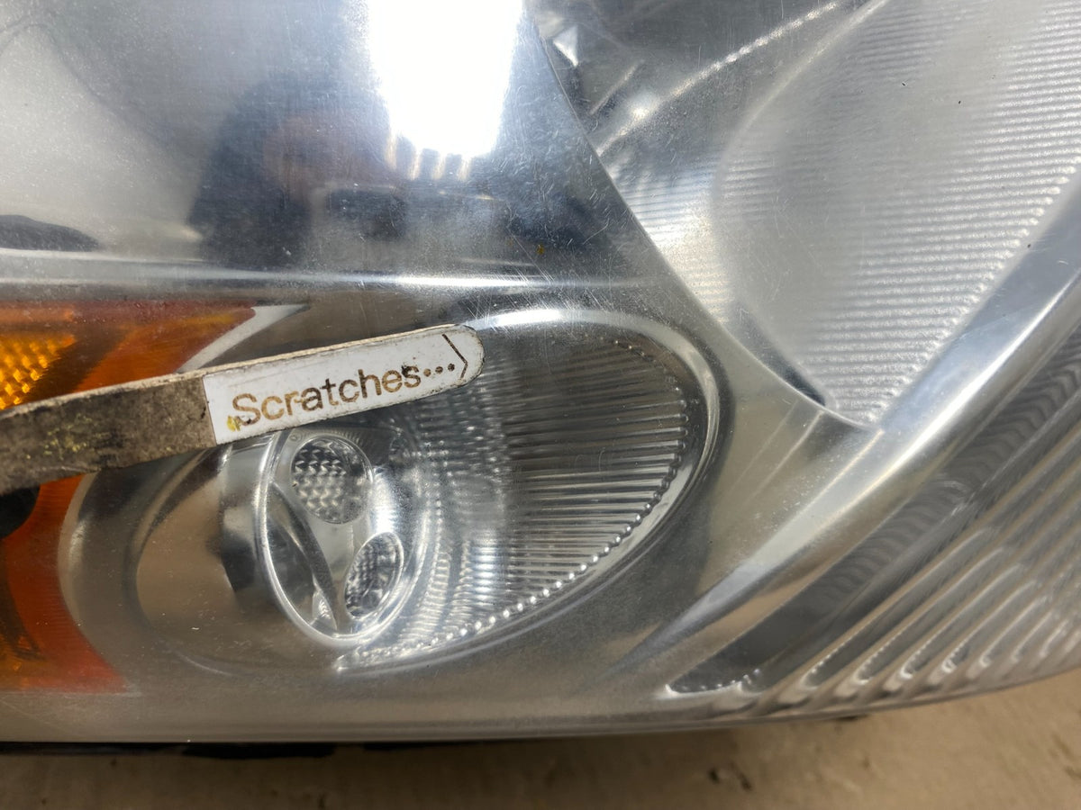 2007 to 2009 Suzuki XL-7 XL7 Right Passenger RH Side Headlight AH5829 DW3