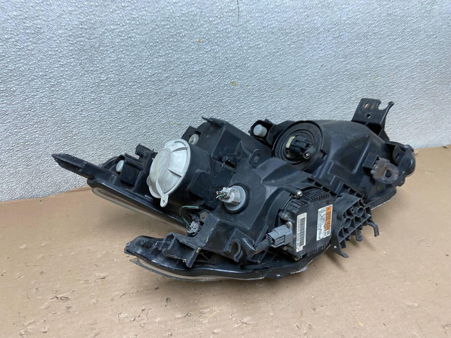 2009-2014 Nissan Maxima Headlight Left Driver Side Xenon HID OEM AB0125 DW10