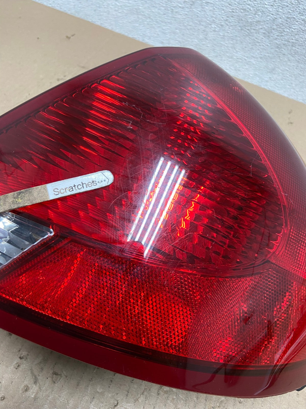 2000 to 2003 Ford Taurus Right Passenger Rh Side Tail Light AE8890 LK3