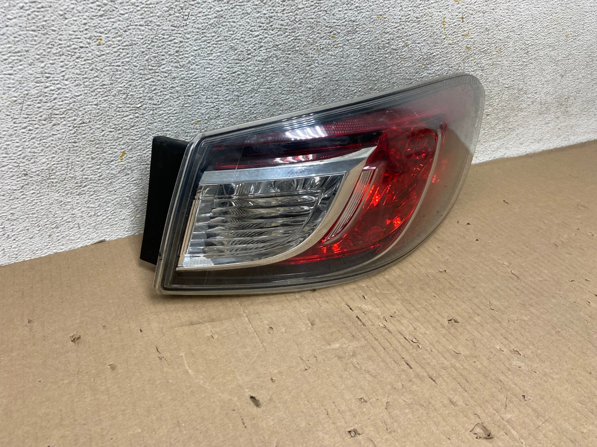 2010 2011 2012 2013 Mazda 3 Right Passenger Rh Side Tail Light AH5802 LK1