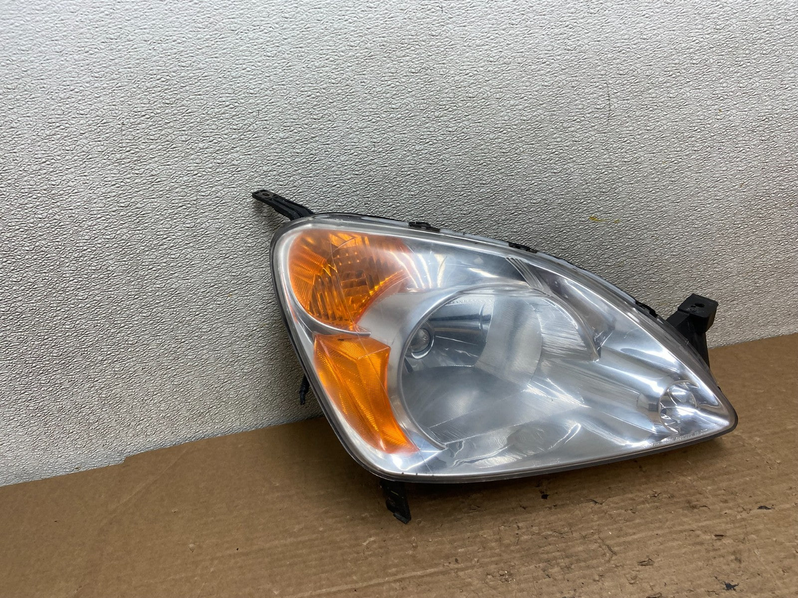 2002 to 2004 Honda CRV CR-V OEM Right Passenger RH Halogen Headlight Z3166 DW2