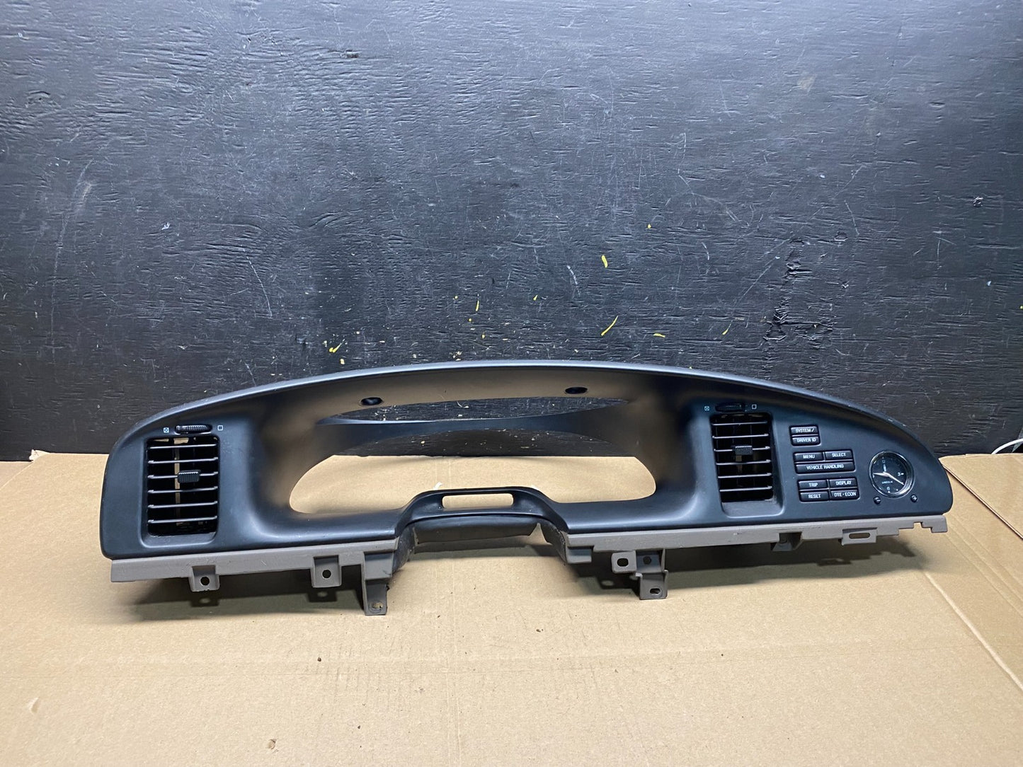 1998 to 2001 Lincoln Continental Speedometer Dash Bezel Air Vent T1254 DG0