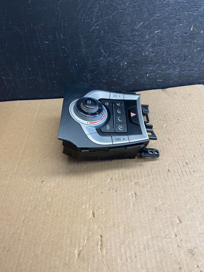 2011 - 2013 Hyundai Elantra Center Heater A/C AC Climate Control Panel AE4238 DG2