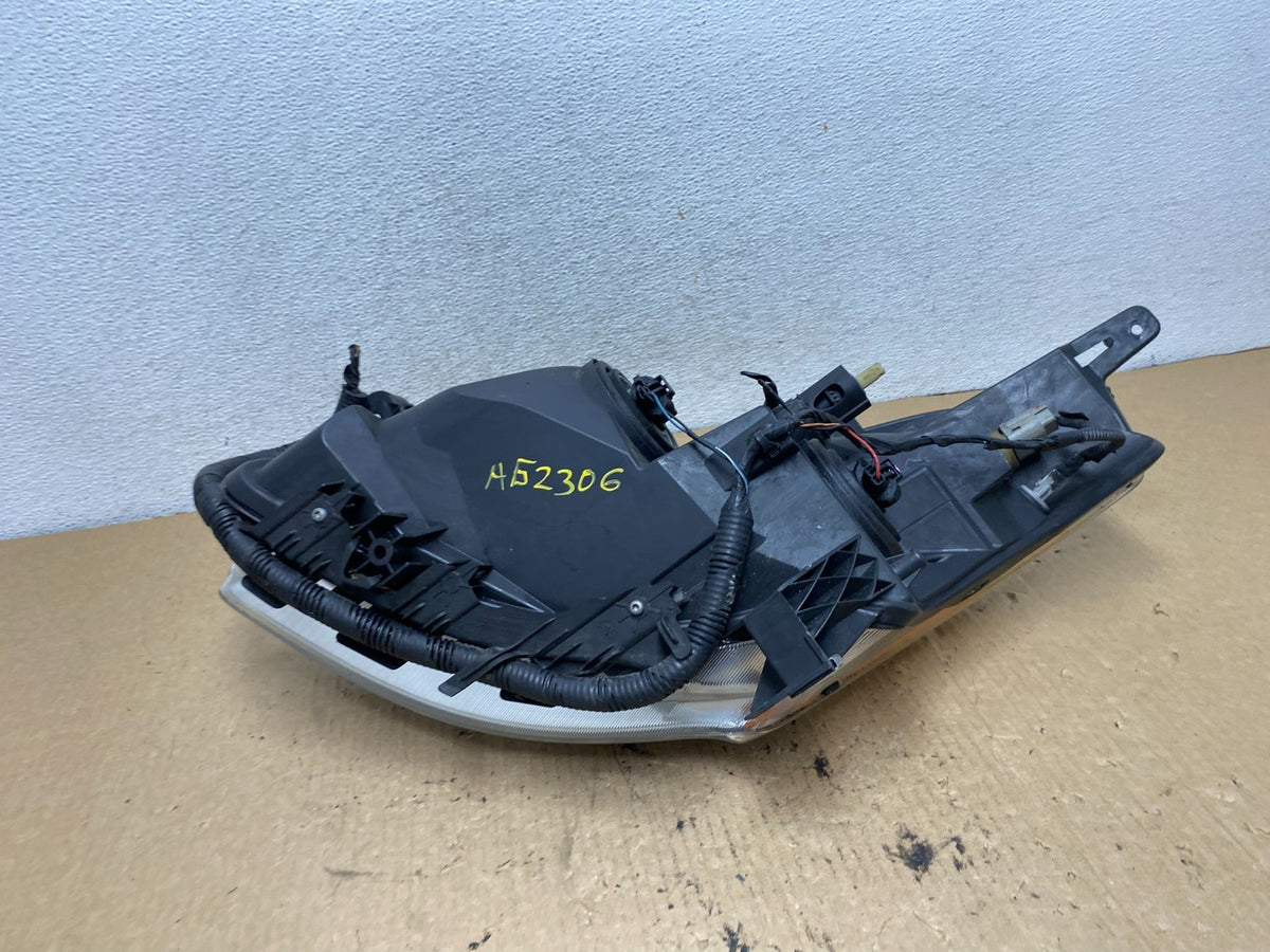 Sedan 2010 2011 2012 Nissan Altima Headlight Right Passenger Rh AG2306 DW7