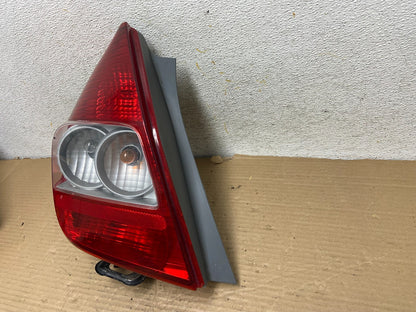 2007 to 2008 Honda Fit Left Driver LH Side Tail Light AH2618 DG2