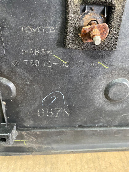 2003 - 2009 Lexus GX470 Rear License Plate Light Panel R7943 DG9