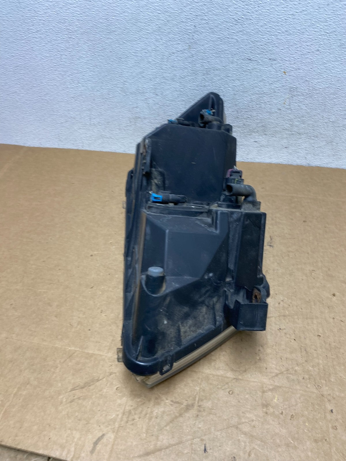 2009 to 2017 Dodge Journey Headlight Left Driver Lh Side Halogen AD6301 DW6